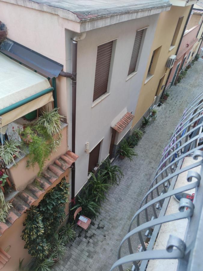 Cottage Gole Alcantara Pafumi Graniti Bagian luar foto