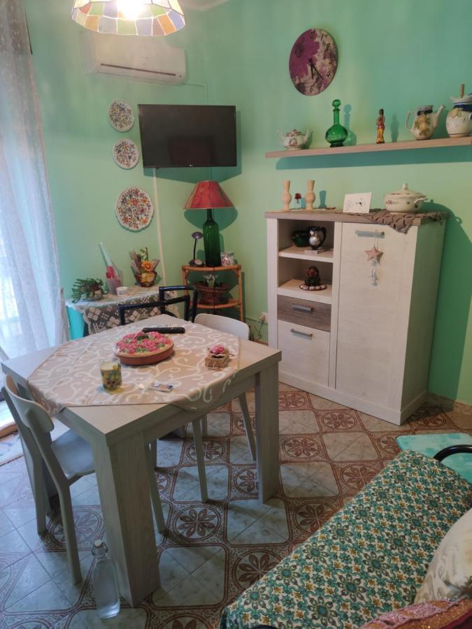 Cottage Gole Alcantara Pafumi Graniti Bagian luar foto